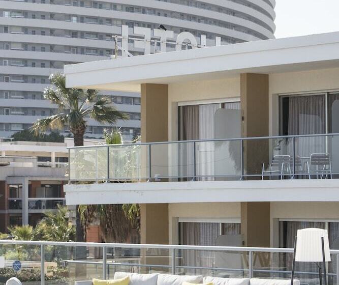 호텔 Mercure Villeneuve Loubet Plage