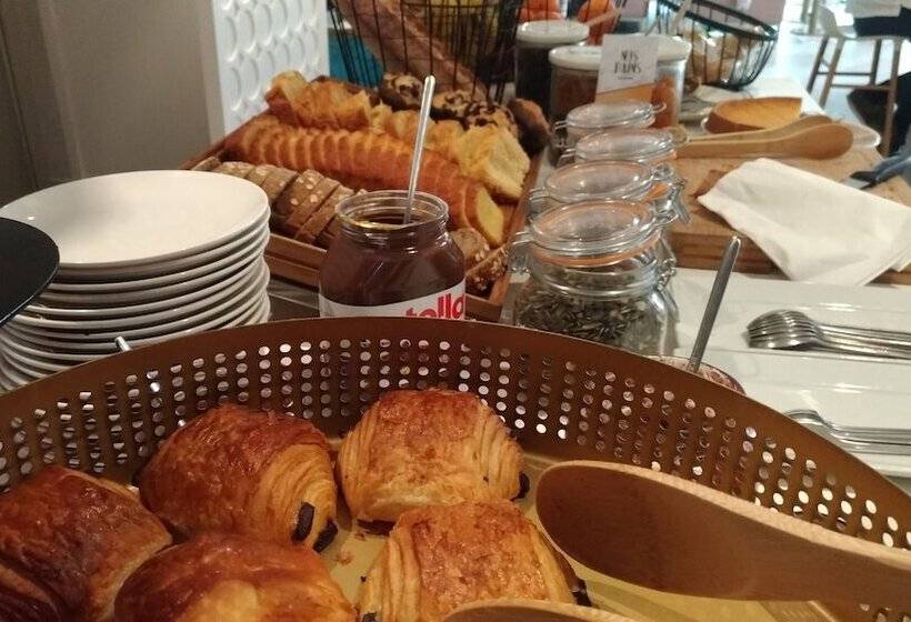 호텔 Mercure Villeneuve Loubet Plage