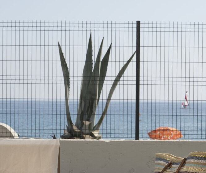 호텔 Mercure Villeneuve Loubet Plage