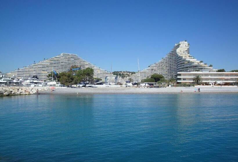 호텔 Mercure Villeneuve Loubet Plage