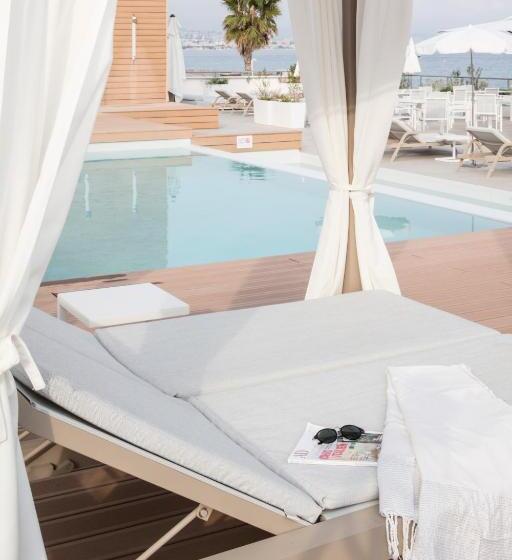 호텔 Mercure Villeneuve Loubet Plage