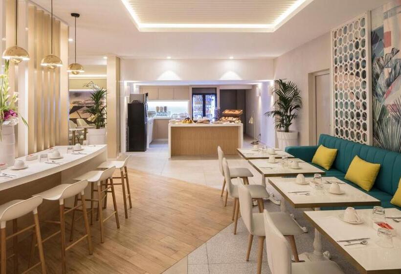 호텔 Mercure Villeneuve Loubet Plage