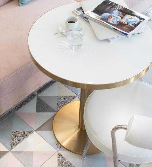 호텔 Mercure Villeneuve Loubet Plage