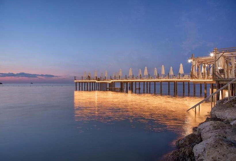 Merit Crystal Cove Hotel Casino & Spa