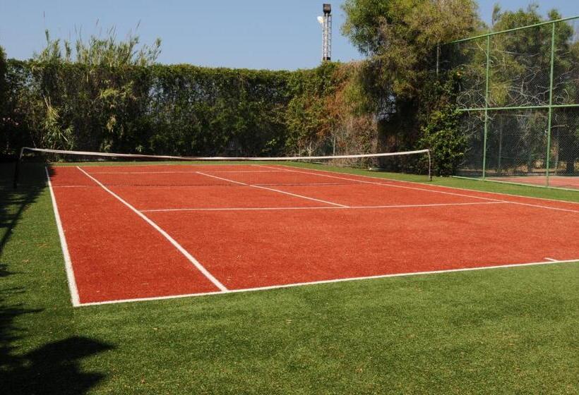 Merit Crystal Cove Hotel Casino & Spa