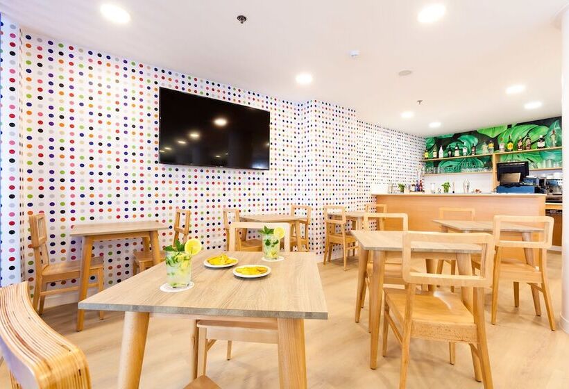 בית מלון כפרי My City