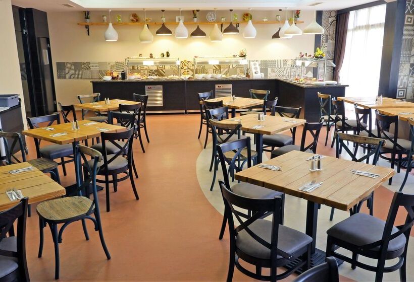 فندق Nobel Ultra All Inclusive Free Beach Access