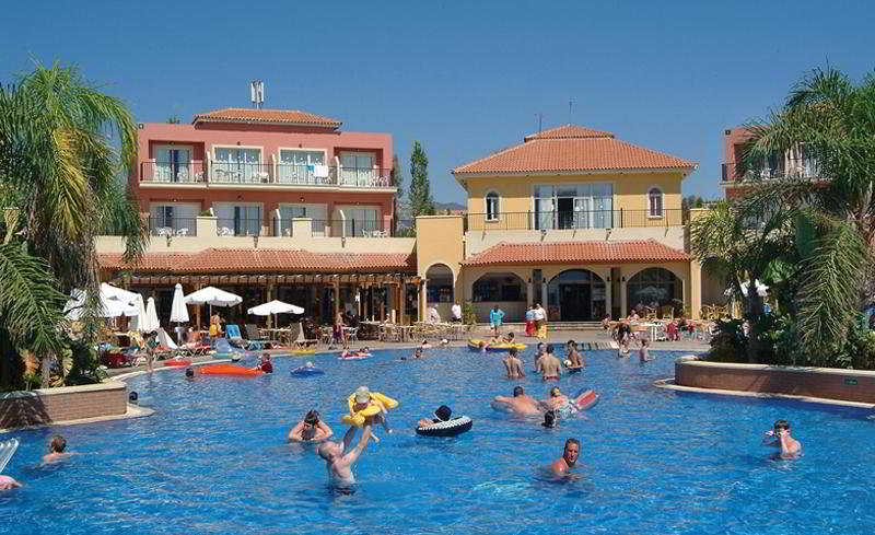 בית מלון כפרי Pafian Sun Village