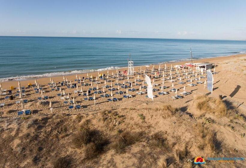 فندق Paradise Beach Resort