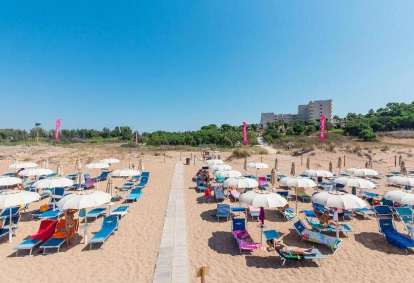 فندق Paradise Beach Resort