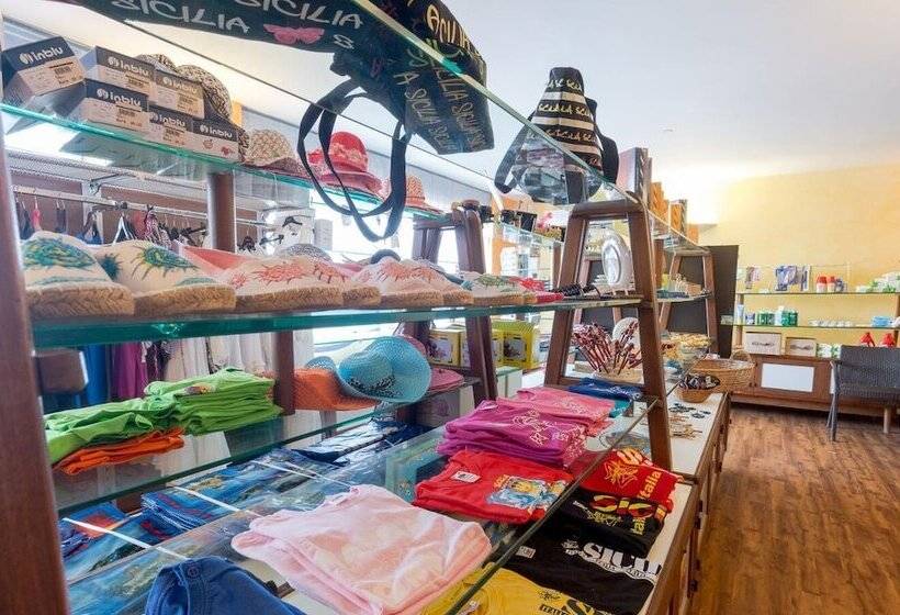 فندق Paradise Beach Resort