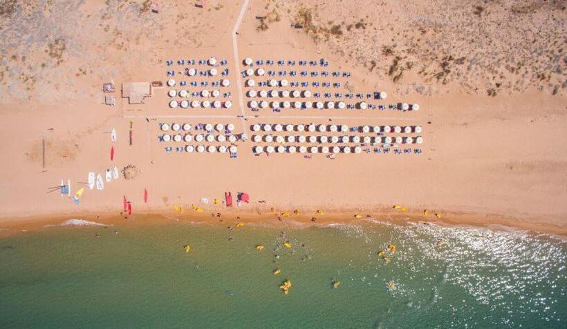 فندق Paradise Beach Resort