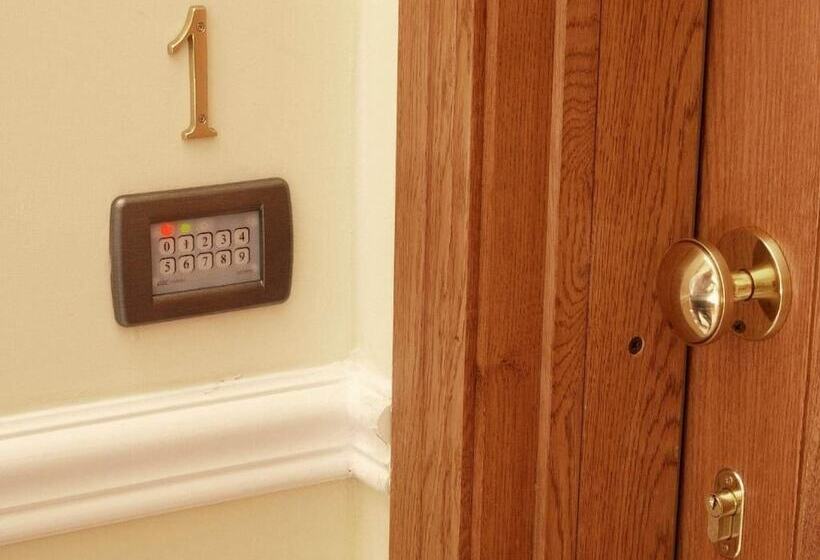 בית מלון כפרי Petit Chateau