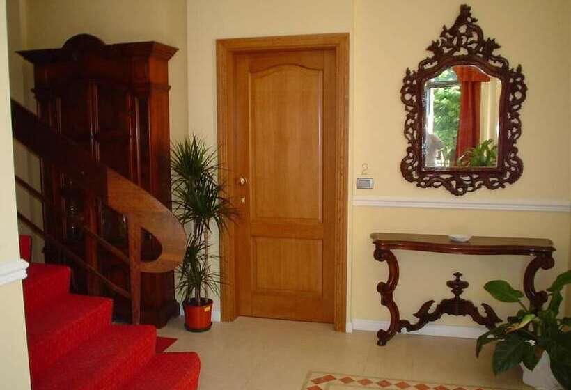 בית מלון כפרי Petit Chateau