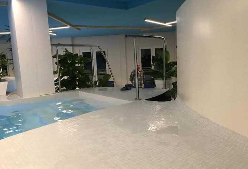 ホテル Spa Playa Langosteira By Adeloló