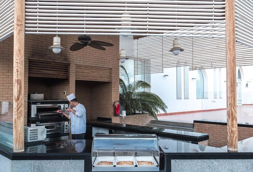 ホテル Reef Oasis Beach Aqua Park Resort