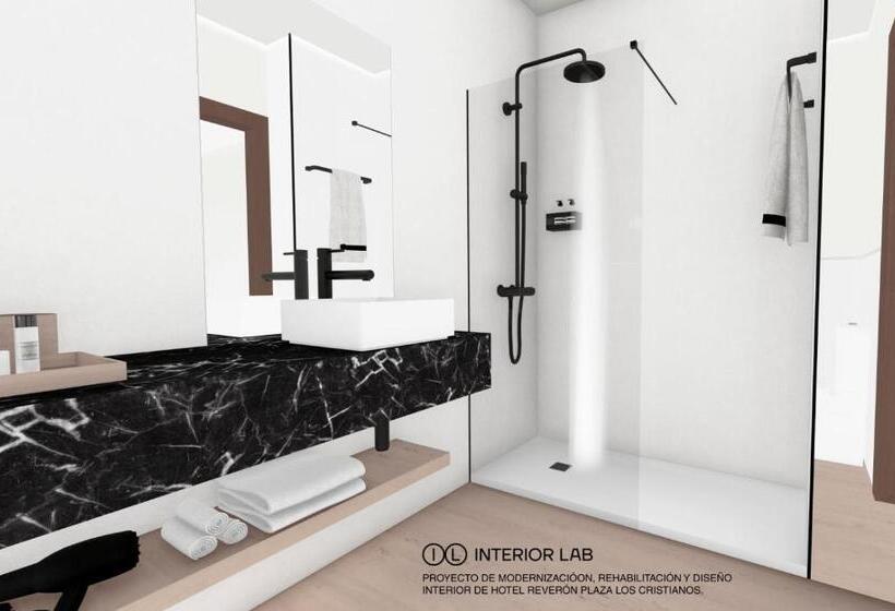 בית מלון כפרי Reveron Plaza