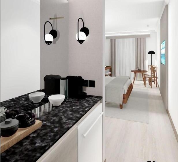 בית מלון כפרי Reveron Plaza