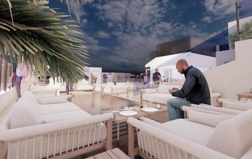 בית מלון כפרי Reveron Plaza