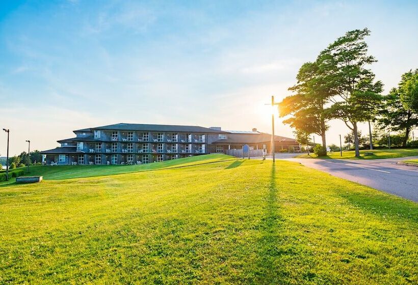 فندق Rodd Brudenell River Resort