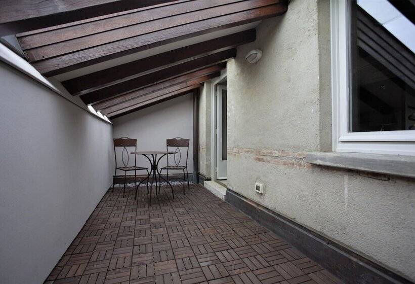 בית מלון כפרי Santellone Resort