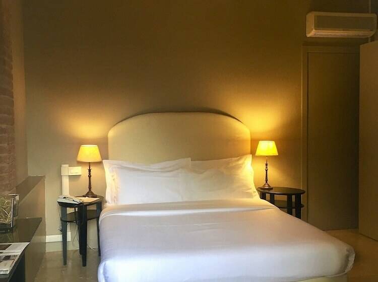 בית מלון כפרי Santellone Resort