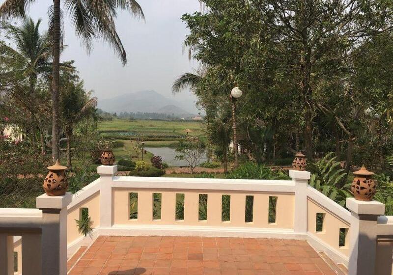 فندق Santi Resort & Spa