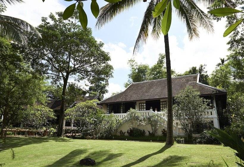 فندق Santi Resort & Spa