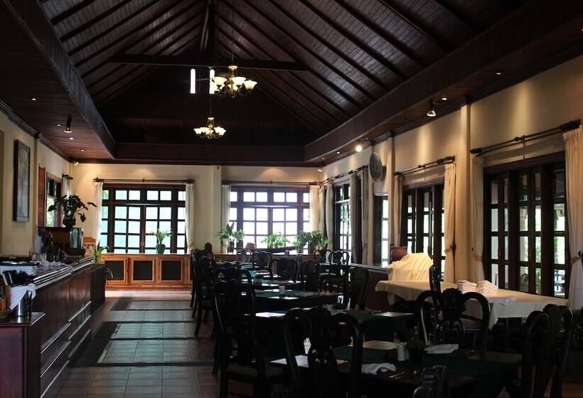 فندق Santi Resort & Spa