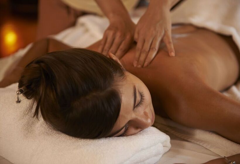 فندق Santi Resort & Spa