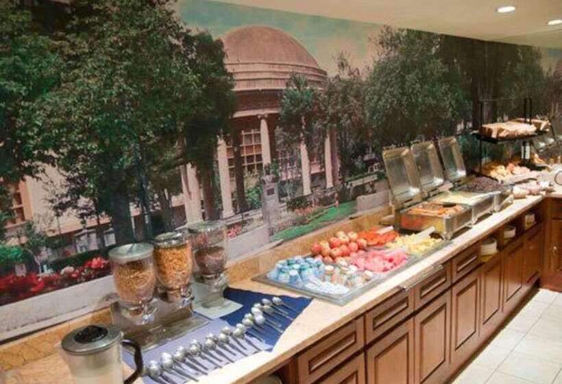 酒店 Sleep Inn Paseo Las Damas