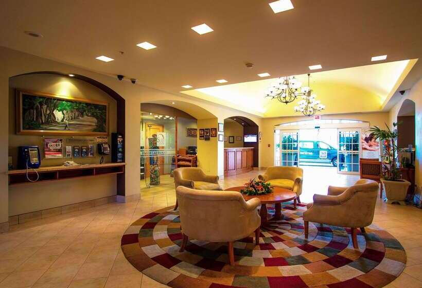 酒店 Sleep Inn Paseo Las Damas