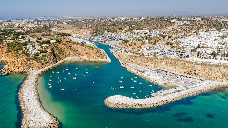 Отель Sol e Mar Albufeira - Adults Only