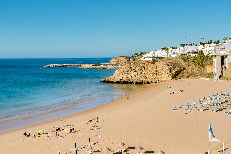 Отель Sol e Mar Albufeira - Adults Only