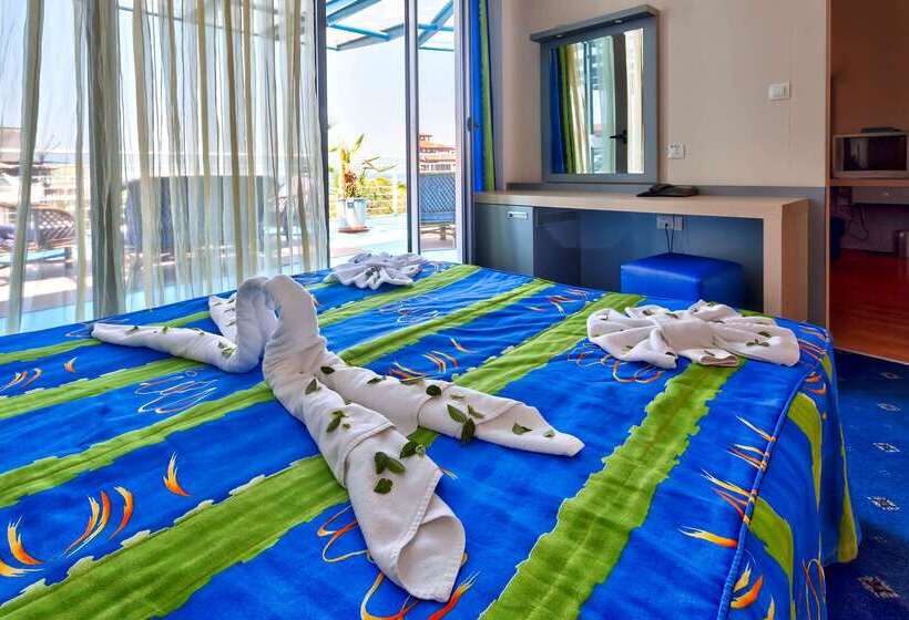 Sol Marina Palace Hotel All Inclusive & Adults Only