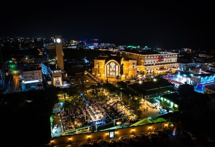 فندق The Arkin Colony