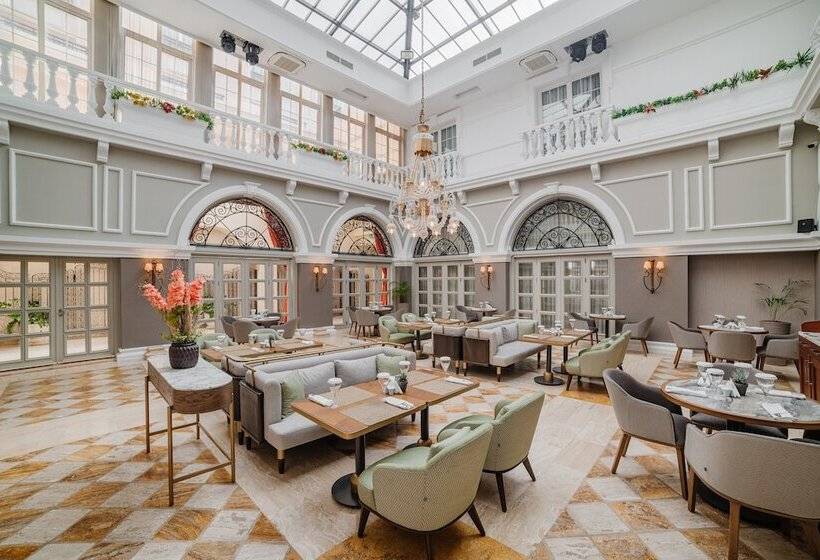 فندق The Arkin Colony