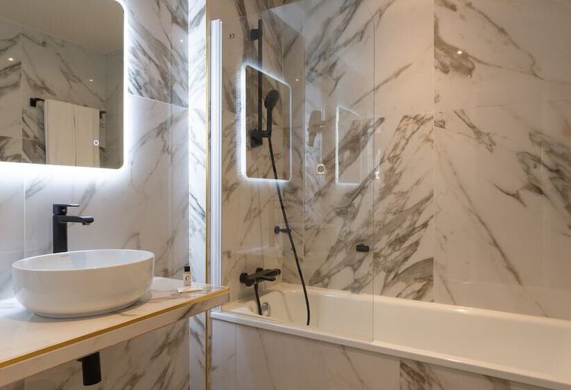 Отель The Originals Boutique, Parc Hôtel, Orléans Sud