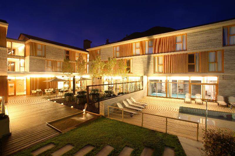 فندق Tierra De Biescas