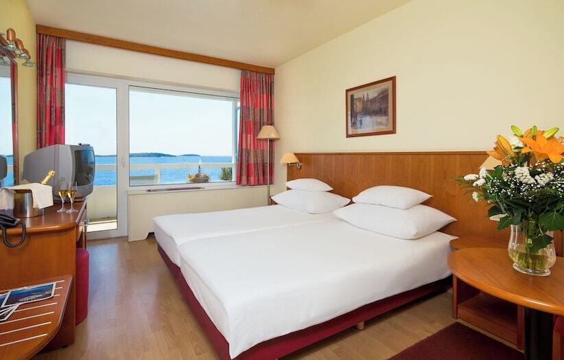 בית מלון כפרי Zora