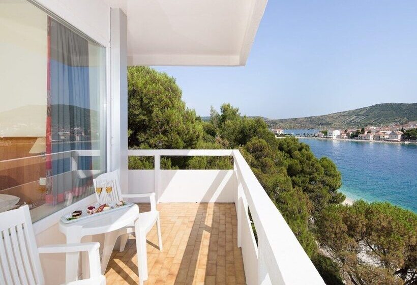 בית מלון כפרי Zora