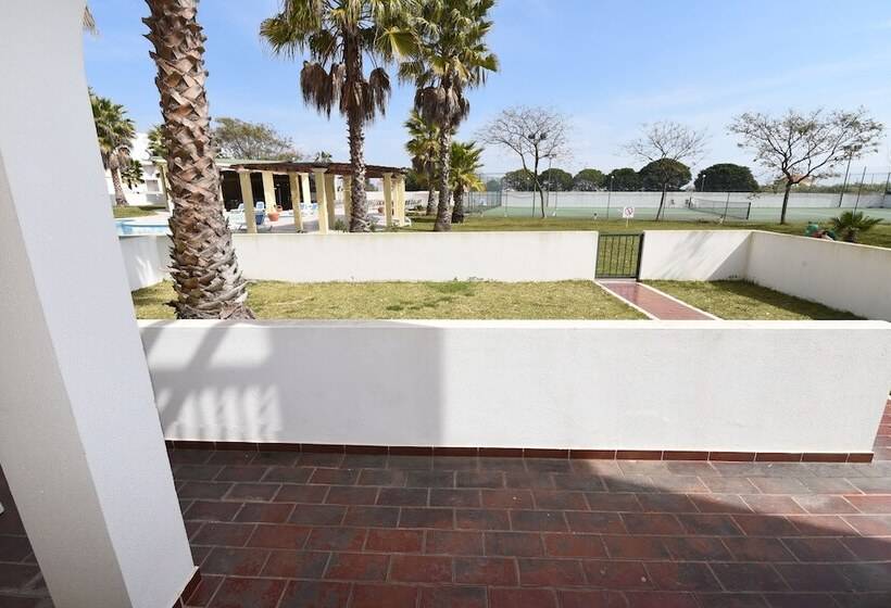 Praia Da Lota Resort - Beachfront Apartments