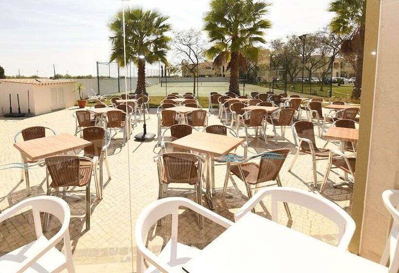 Praia Da Lota Resort - Beachfront Apartments