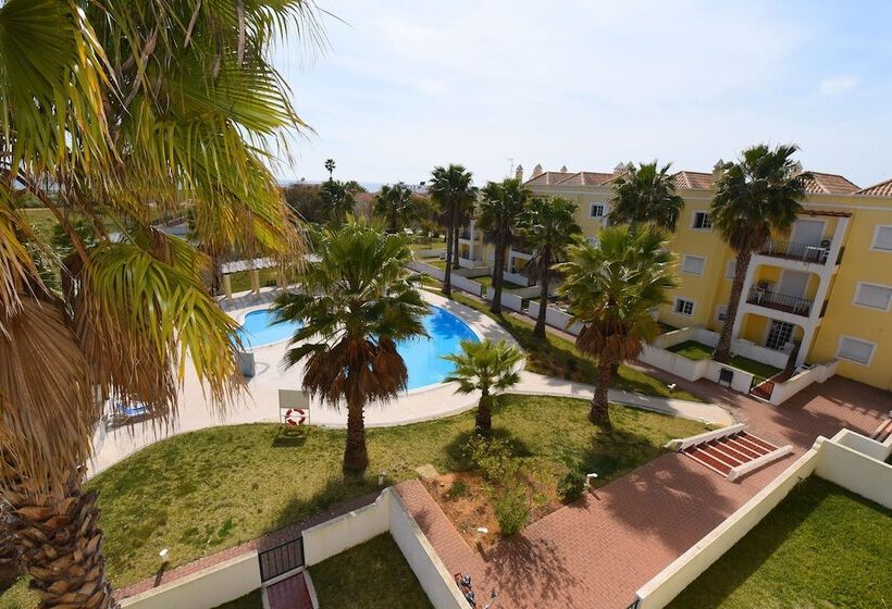 Praia Da Lota Resort - Beachfront Apartments