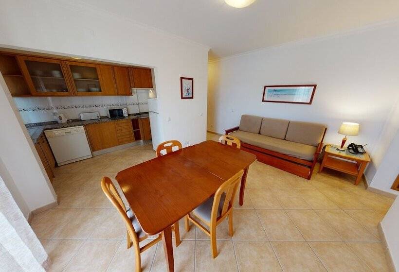 Praia Da Lota Resort - Beachfront Apartments