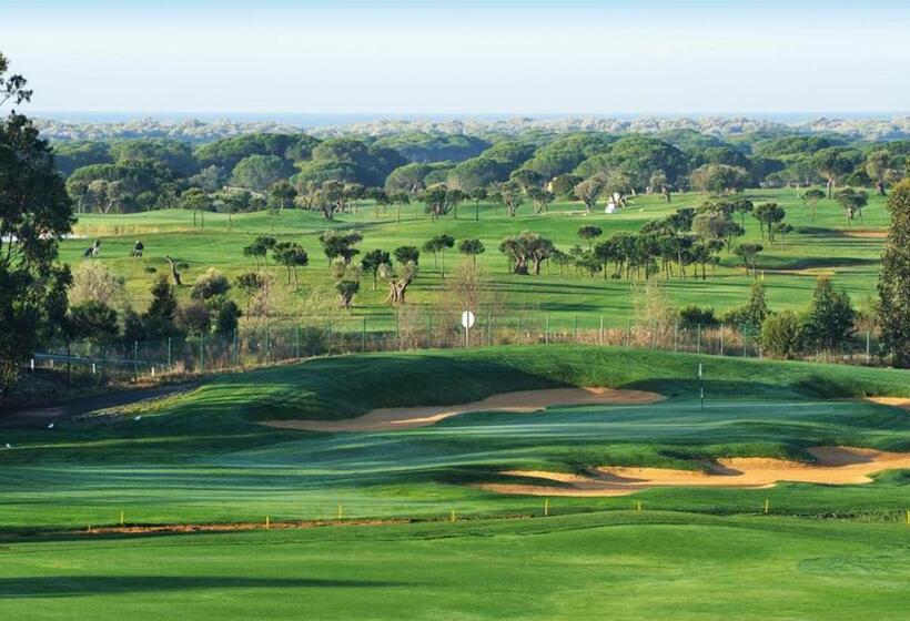 Precise Resort El Rompido-The Club