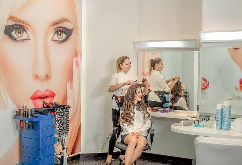 Курорт Sol Turquesa Beach