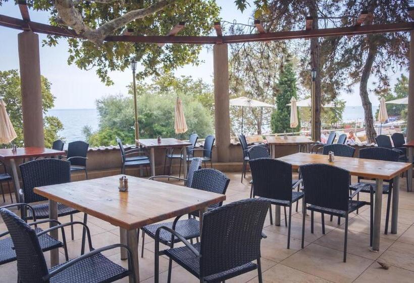 Elpida Hotel   All Inclusive & Beach Front