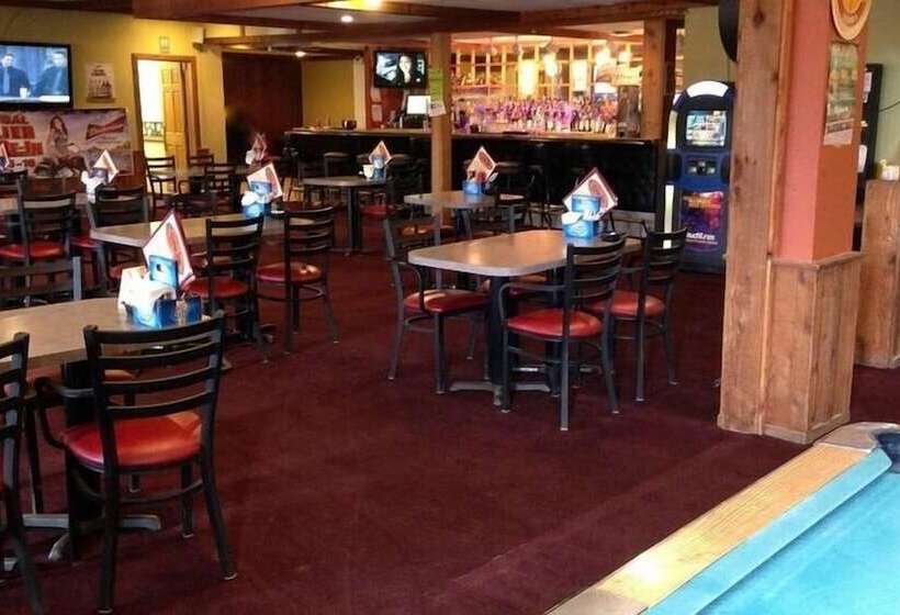 فندق صغير Cedar Inn