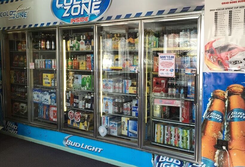 فندق صغير Cedar Inn